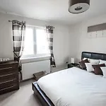 City Centre Orange Apartments - Portland Street